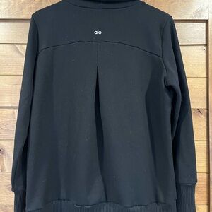 ALO Yoga Haze Black Turtleneck Sweatshirt - size M
